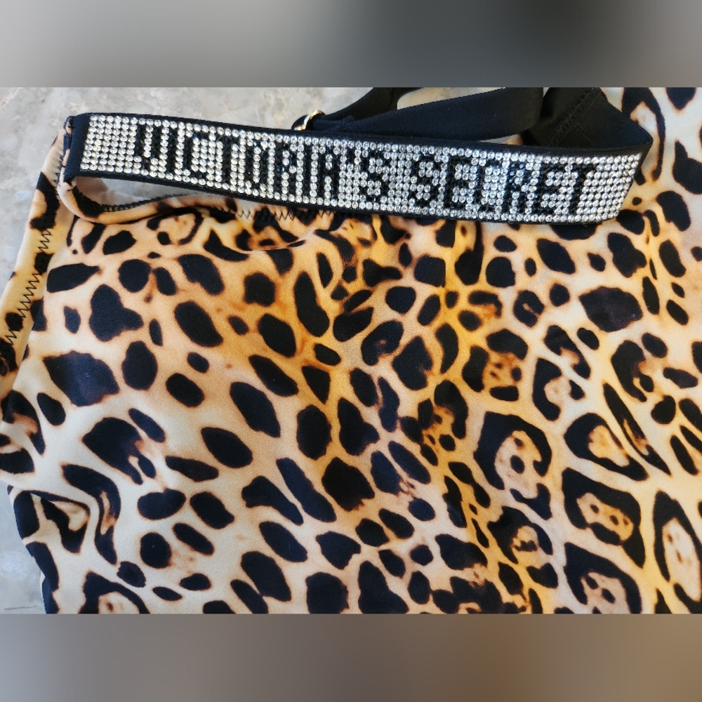 XS VS Swim Shine Strap One Piece Swimsuit Leopard Cheetah - Picture 3 of 4